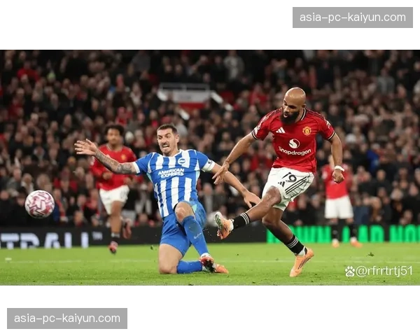 诺丁汉森林1-1战平卢顿,保级关键战双方各取一分 诺丁汉森林1-1战平卢顿,保级关键战双方各取一分